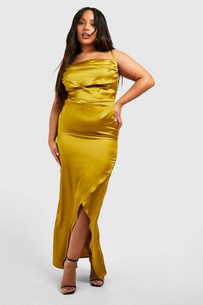 boohoo Dames Plus cowl-hals met riemen maxi slip-jurk | Chartreuse | Maat: 48