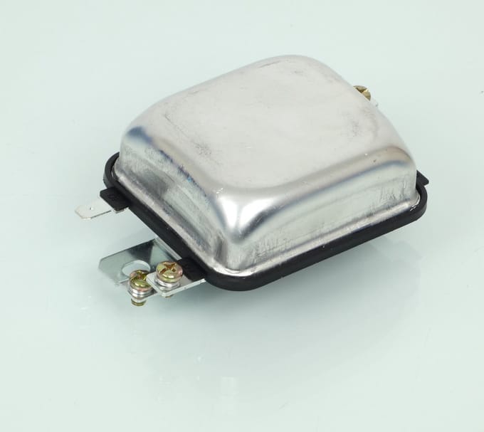 Régulateur redresseur de tension RMS pour Piaggio 220 Ape Mp 1978 à 1996 MPR2-M2-V2 Neuf