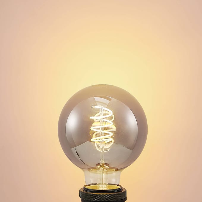 Lucande LED lamp E27 G95 4W rookkleurig 1.800K dimbaar