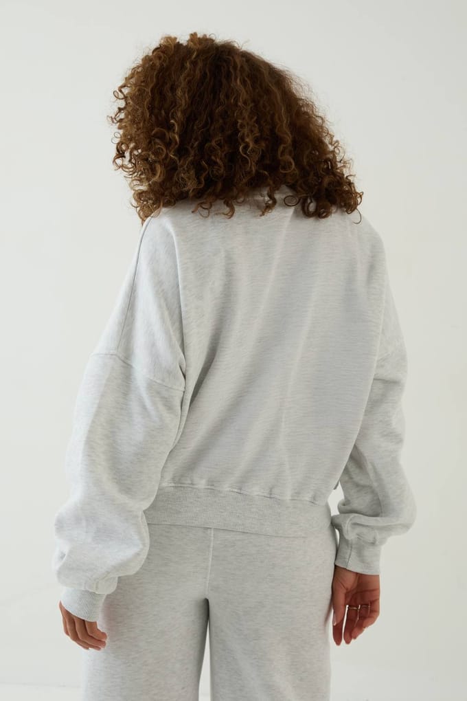 Dames Dsgn Studio Collegiate Bedrukte Sweatshirt Met Ballonmouwen En Ronde Hals | Asgrijs | Maat: Medium