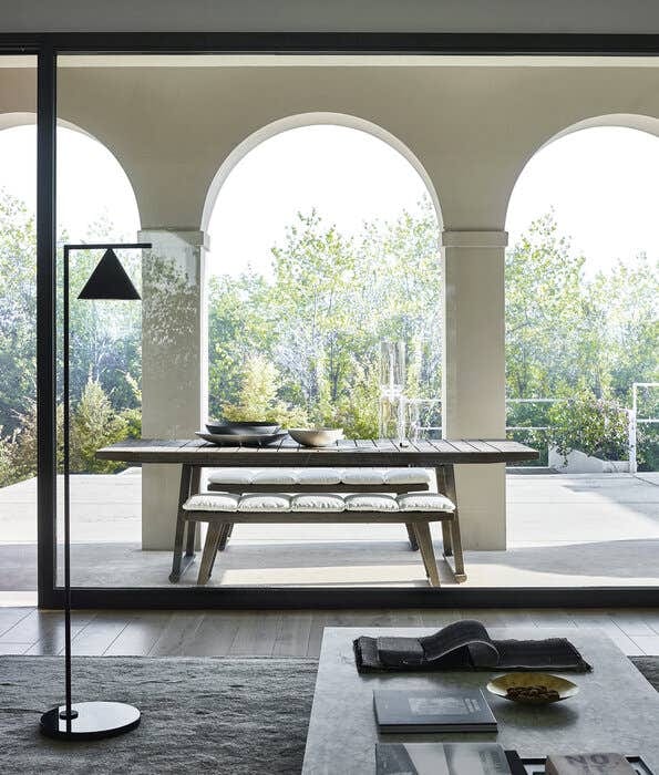 B&B Italia Gio eettafel voor buiten - natural teakwood