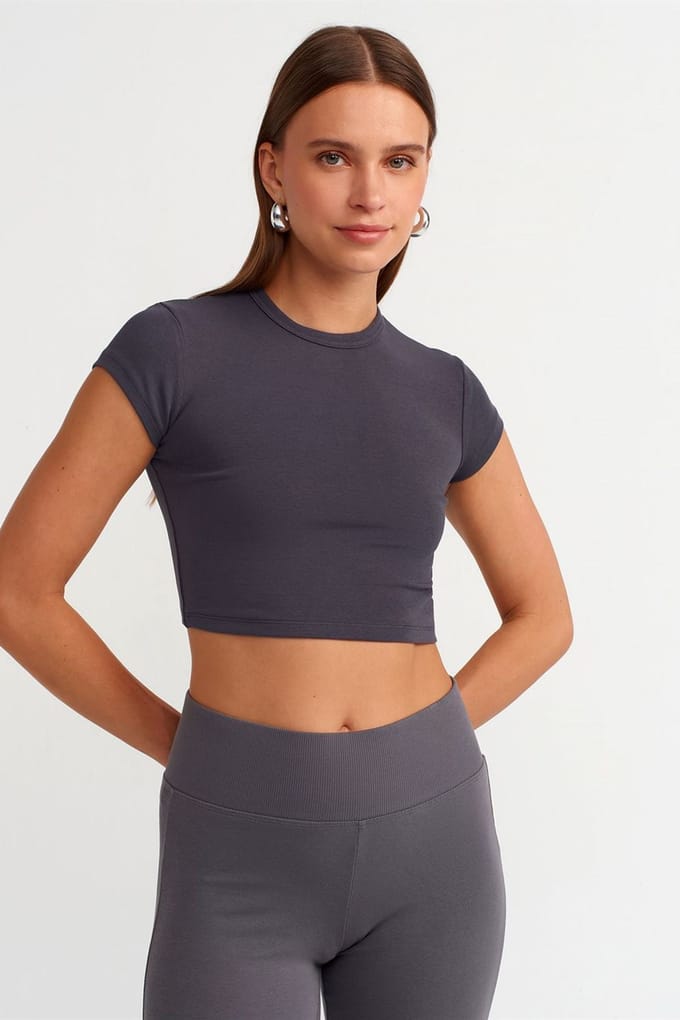 Dames Crop Slim-Fit Crew Neck T-Shirt