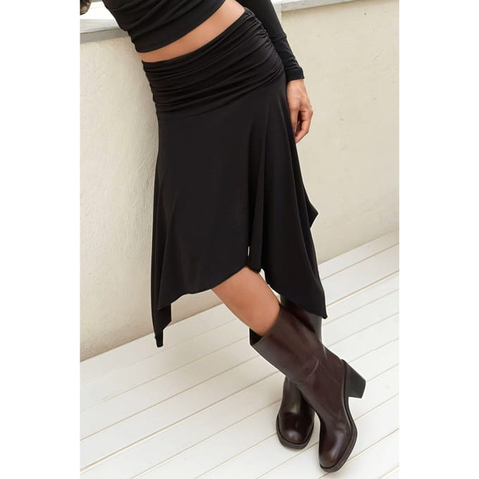Gelaagde Normale Taille Asymmetrische Flexibele Midi Rok