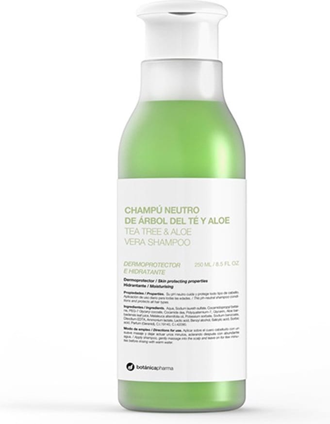 Botanicapharma - Tea Tree & Aloe Vera Shampoo From Oil From Tea Brazewa And Aloe Vera 250Ml