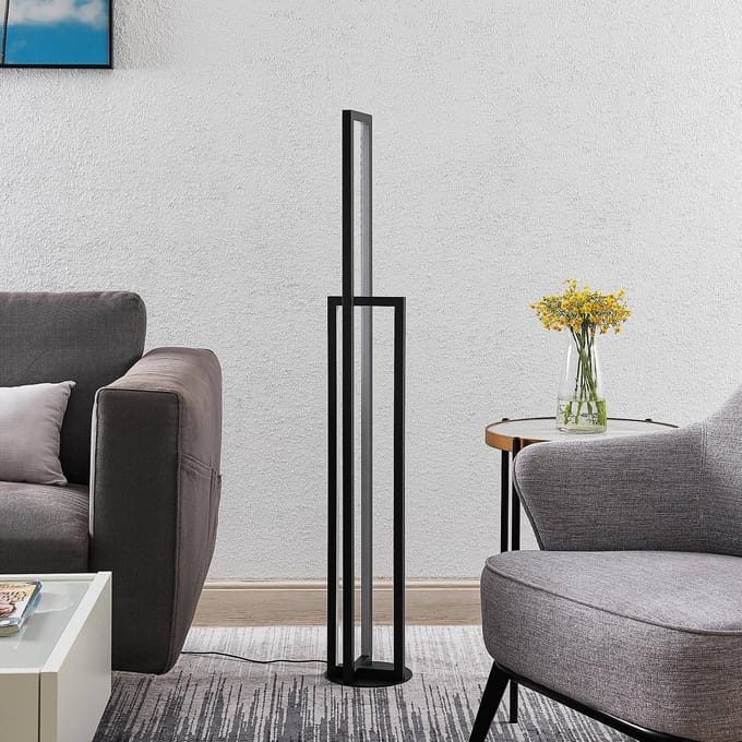 Lucande LED vloerlamp Hylda, 123 cm, zwart, aluminium