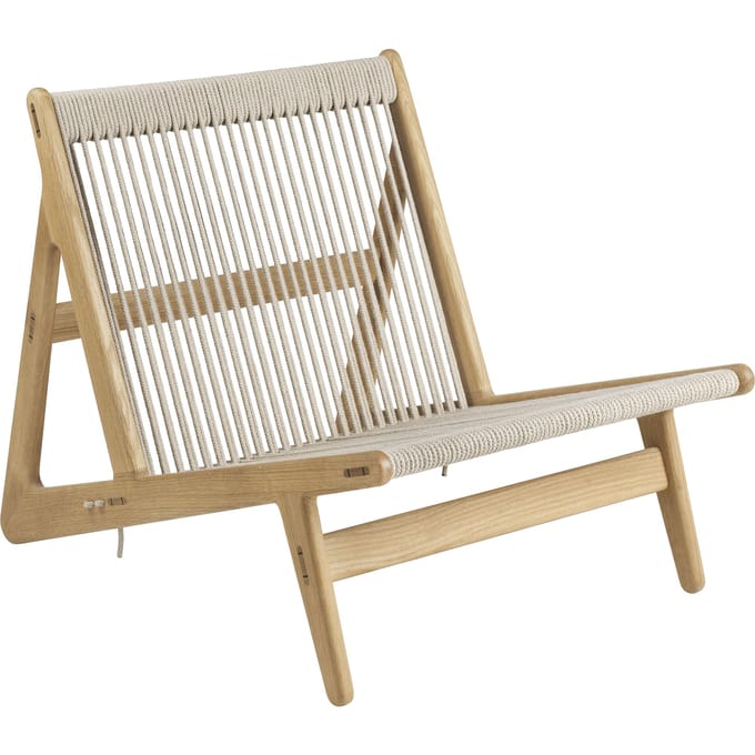 GUBI MR01 Initial Fauteuil Karakorum 003 Duna/Eg