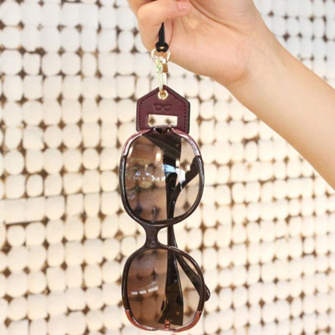 Cordon de lunettes en cuir microfibre pour cou, cordon portable, cordon suspendu, unisexe, porte-lunettes de soleil blanc cassé