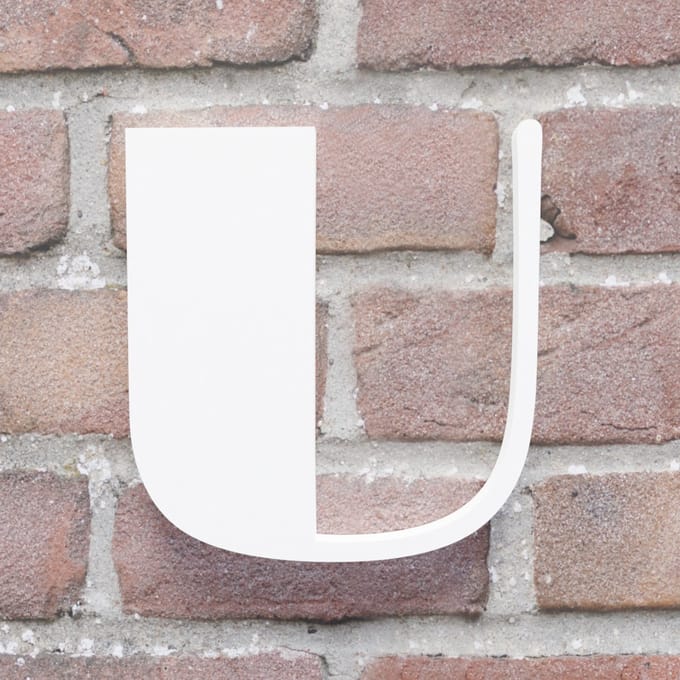 Huisnummer Broadway U wit - Huisnummerbord - 10 cm - zelfklevend