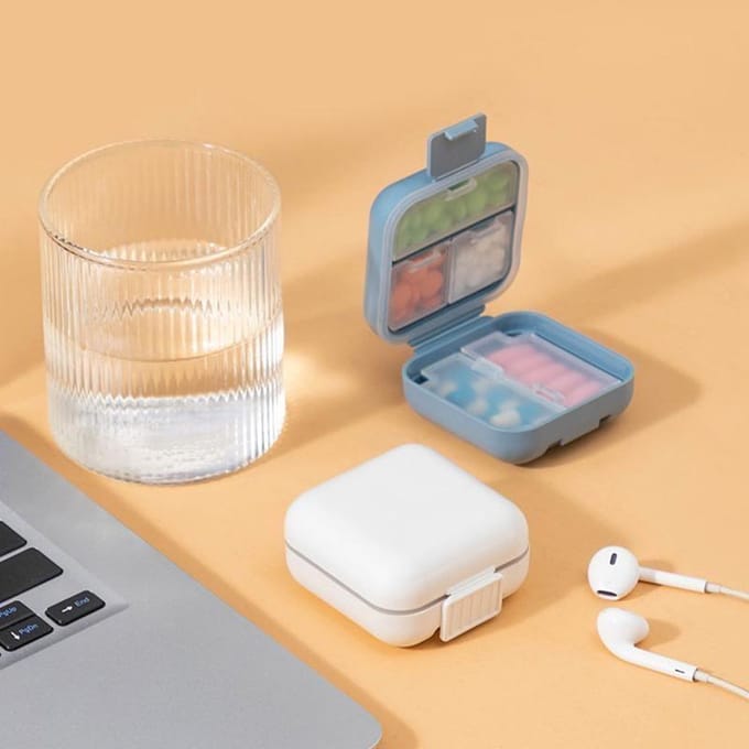 1 PC 5 Grids Draagbare Veiligheid Pillendoosje Tablet Splitters Geneeskunde Dispenser Verzegelde Container Pillendoosjes Pil Container roze