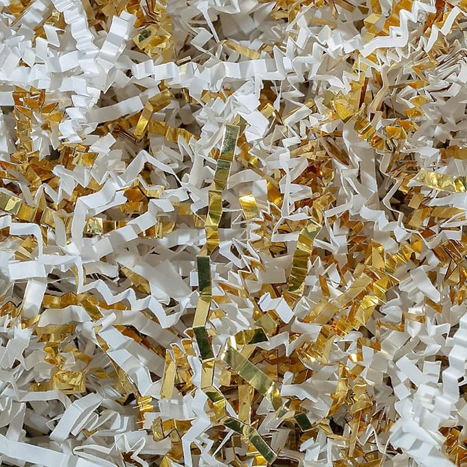 Versnipperd Papier Vulling (900g) Wit en Goud voor Cadeauverpakking en Knutselprojecten