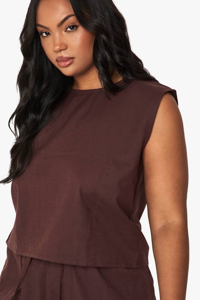 boohoo Dames Plus Linnen Boxy Crop | Chocoladebruin | Maat: 44