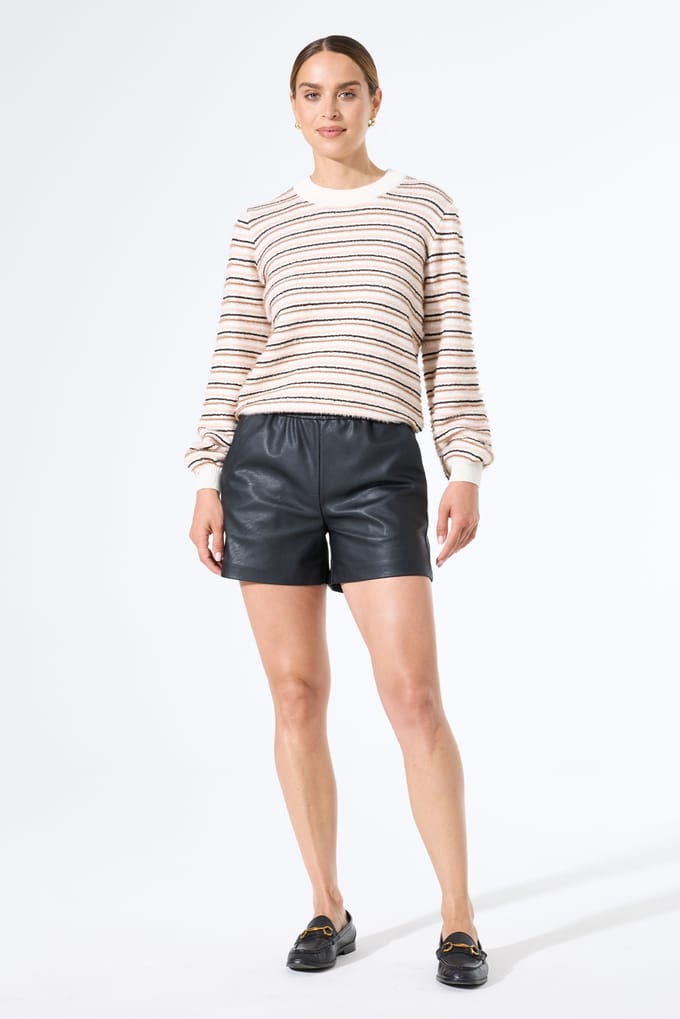 GARCIA Zwarte leather look short