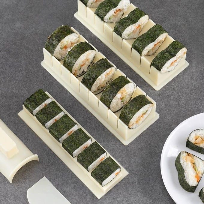 Sushi DIY Roll Maker Kit Sushi Gladde Anti-aanbak Groef Rijstroller Vorm Mal Chef Keukenset wit