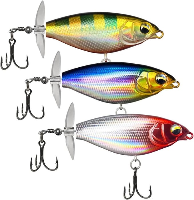 Drie stuks topwater kunstaas met propellertail voor effectieve visvangst en aanpassing