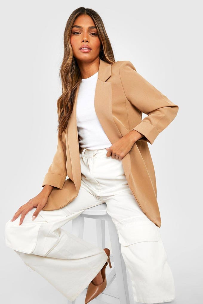 Dames Boohoo Basics Geweven Turn Cuff Relaxed Fit Blazer | Camel | Maat: 44