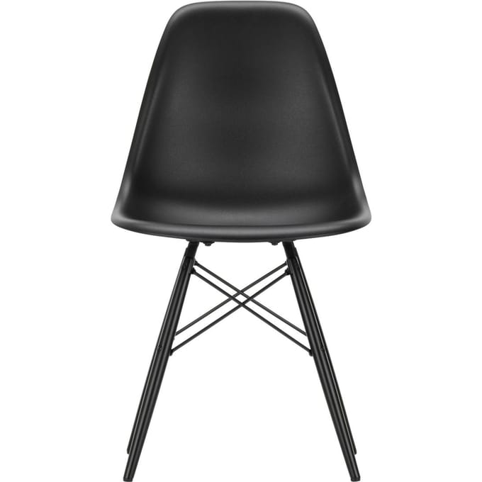 Vitra - DSW Eames Plastic Sidechair - diepzwart RE - esdoorn zwart