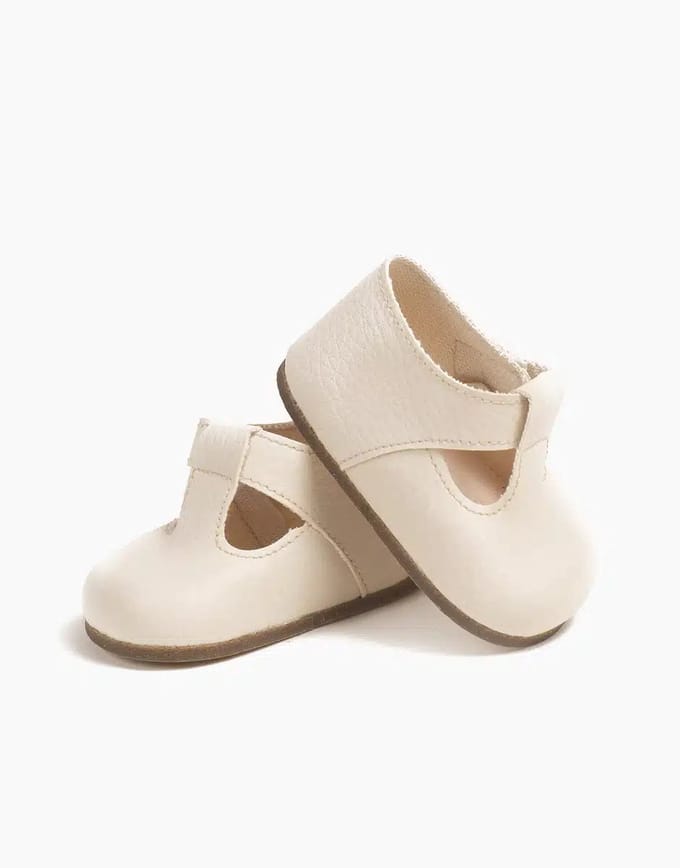 Minikane Poppenschoenen Cremekleurige Schoenen 47 cm