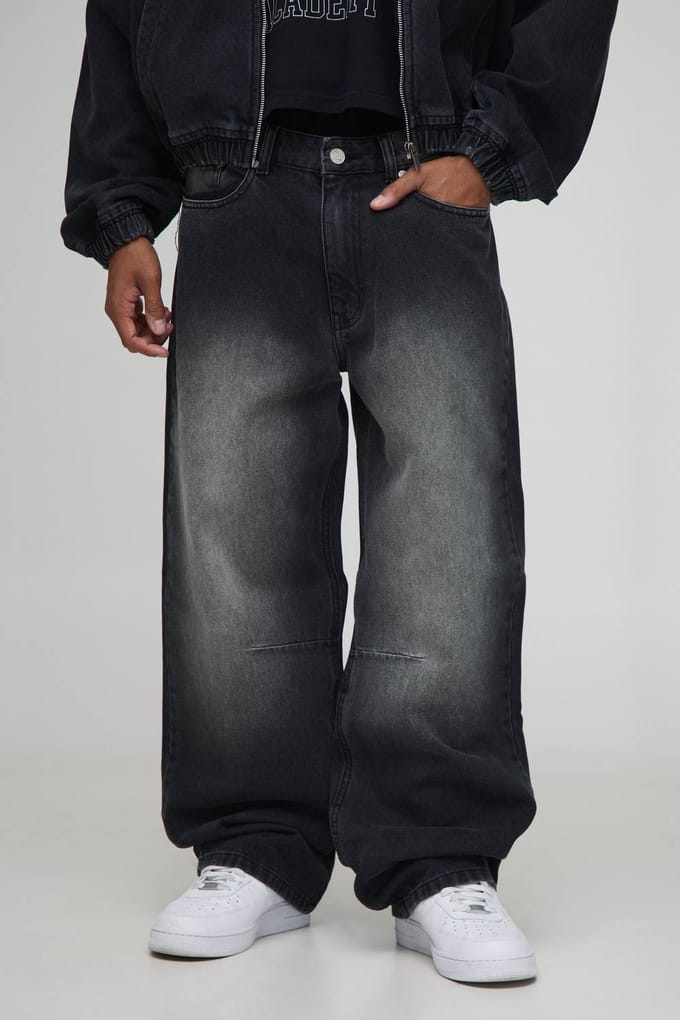 Relaxed Fit Gewassen Knee Dart Jeans | Washed Black | Size 28R