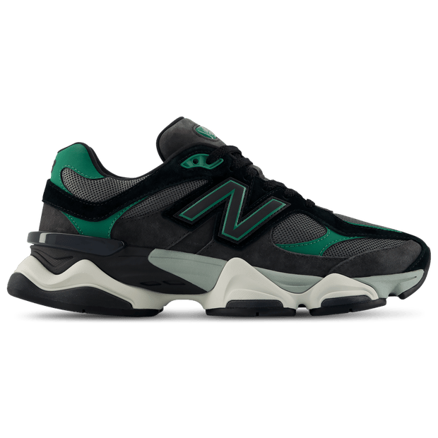 New Balance 9060 Sneakers Dames - Zwart - Maat 38 - Leer