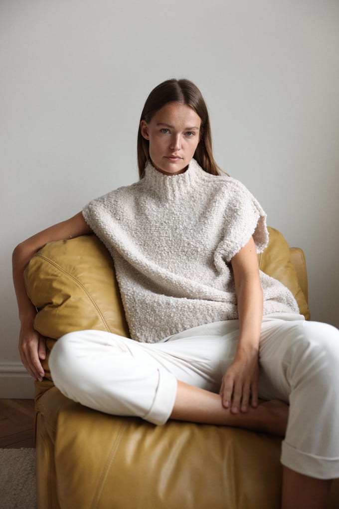 Coarse Boucle vest | Off White - Off White / L