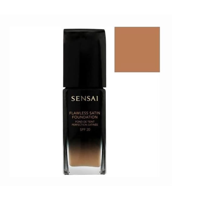 Sensai Flawless Satin Moisture Foundation Sensai - Foundations Flawless Satin Moisture Foundation FS204,5 WARM BEIGE
