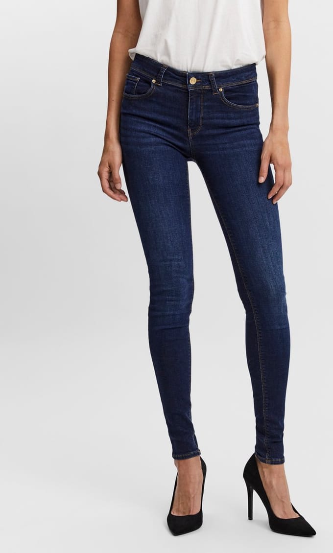 VERO MODA VMLUX MR SLIM JEANS RI347 NOOS Dames Jeans - Maat S X L30