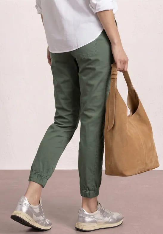 Slim legs broek in een lichtgewicht stof