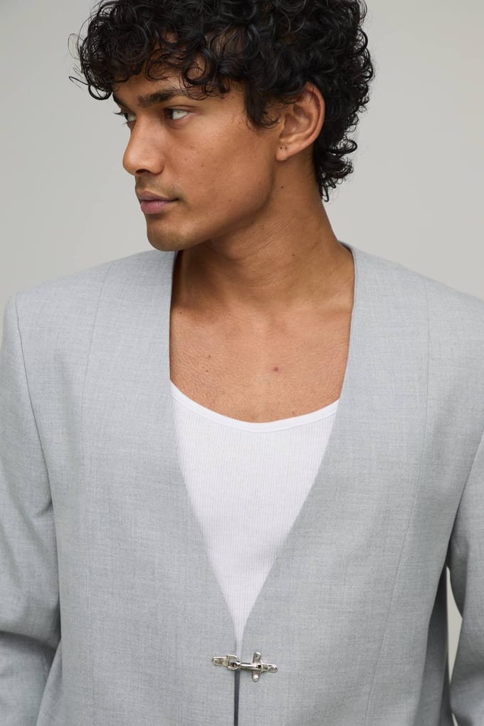 Oversized Boxy Colbertjasje Zonder Kraag Met Gesp Detail | Grey | Size 42