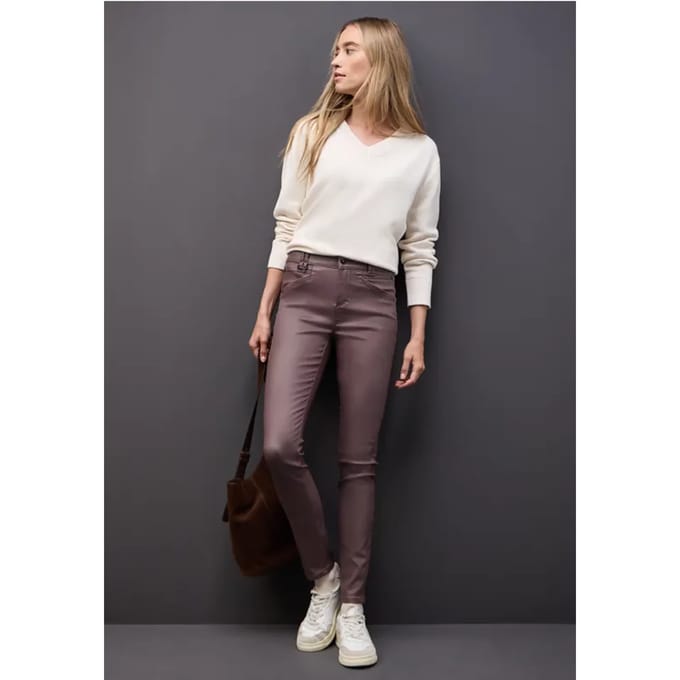 Slim Fit gecoate broek