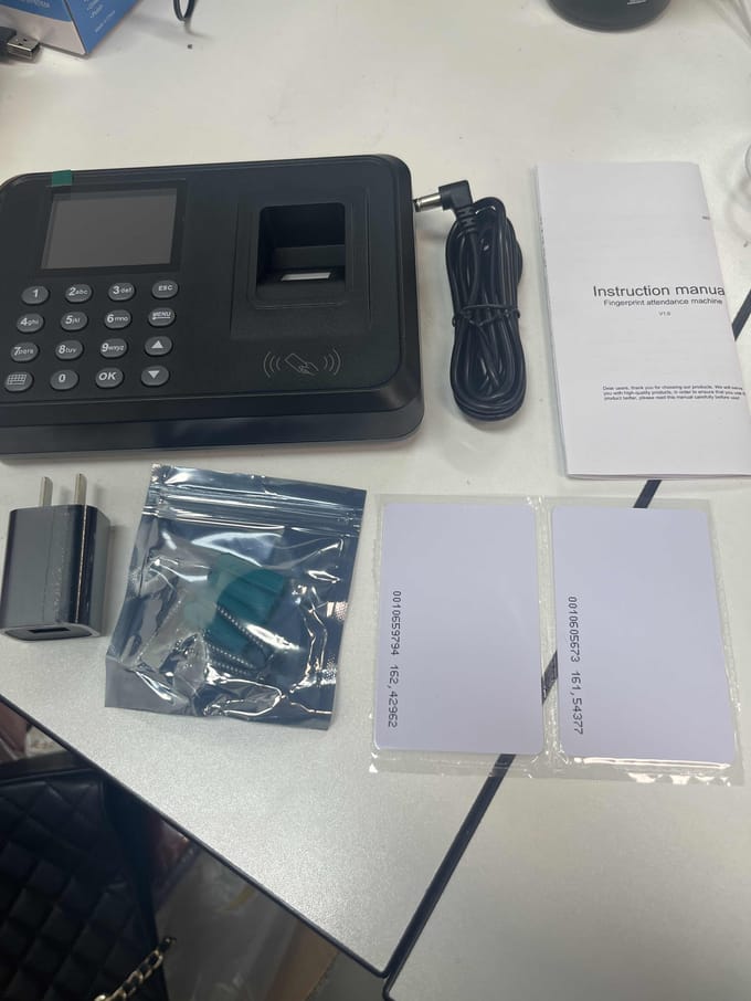 Machine de pointage biométrique pour employés Machine de contrôle d'accès Support 1000 pièces US Plug black