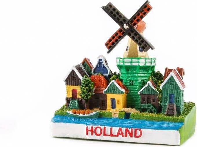 Matix - koelkastmagneet - molen met Volendamse huisjes