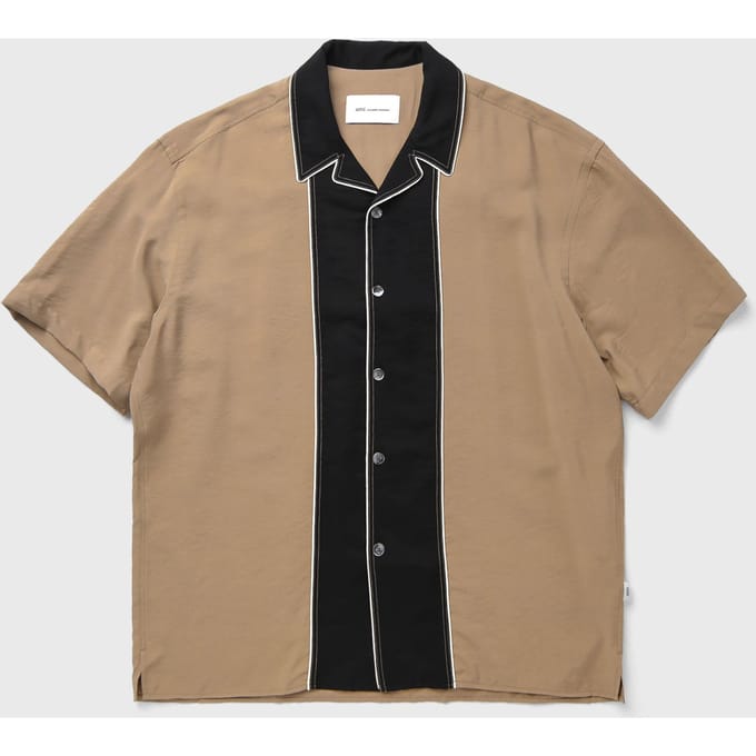 SHORT SLEEVES SHARK COLLAR BOXY SHIRT WITH FRONT CONTRASTED CUT