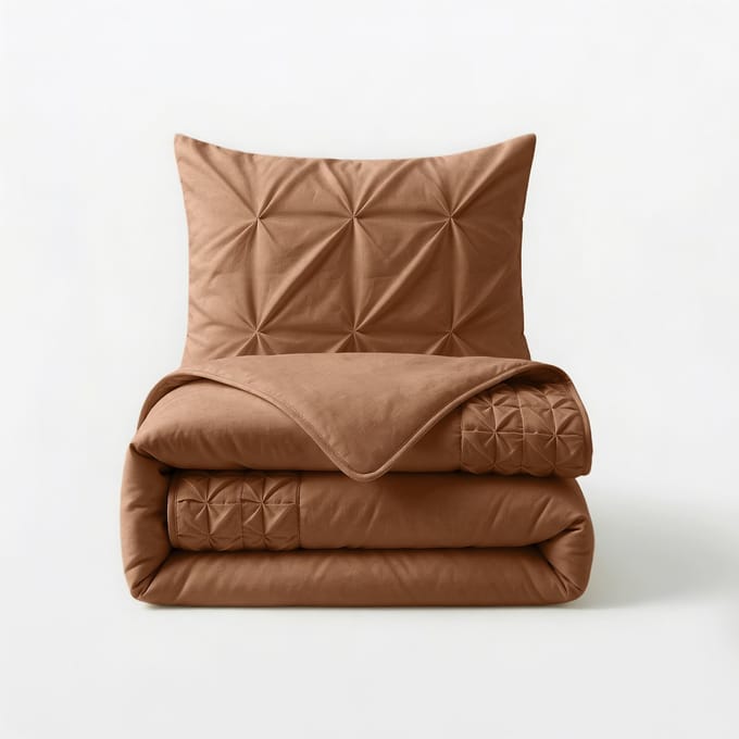 Border Pintuck Mocha Moose 200 x 220