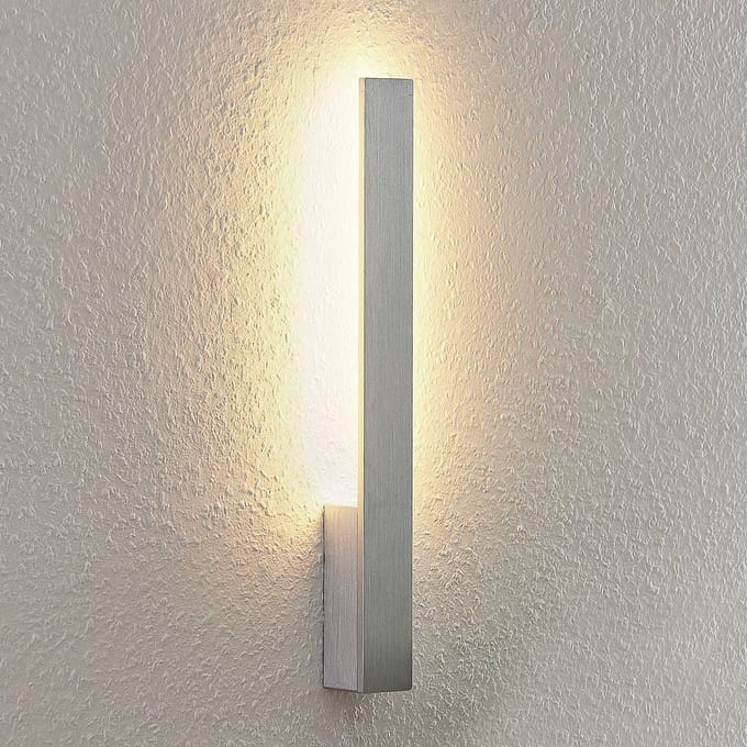 Arcchio LED wandlamp Ivano, hoogte 43 cm, geborsteld aluminium