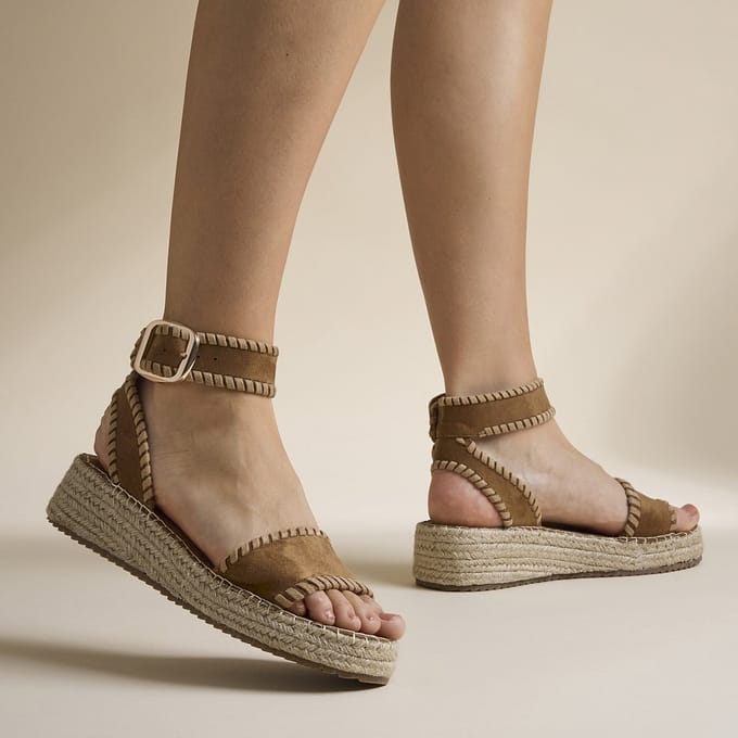 Cellini Espadrilles bruin Textiel - Maat 37