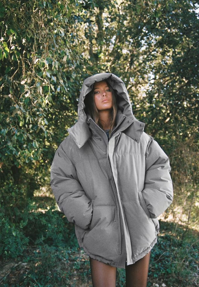 Stradivarius Oversized gewatteerd jack met capuchon  Grijs S