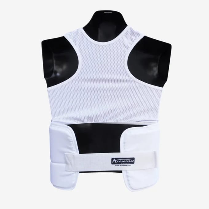 Arawaza karate bodyprotector dames | WKF | Wit (Maat: S)