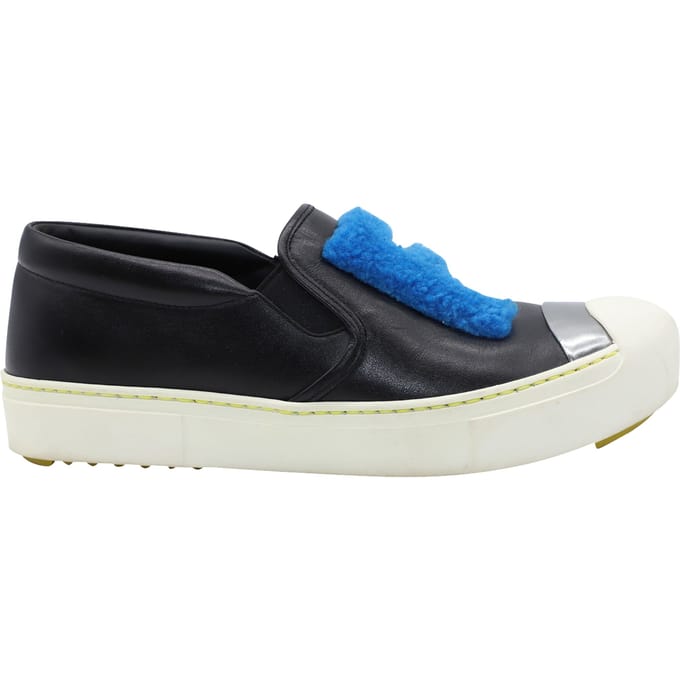 Fendi FF Schapenvacht Slip-On Sneakers in Zwart Leer