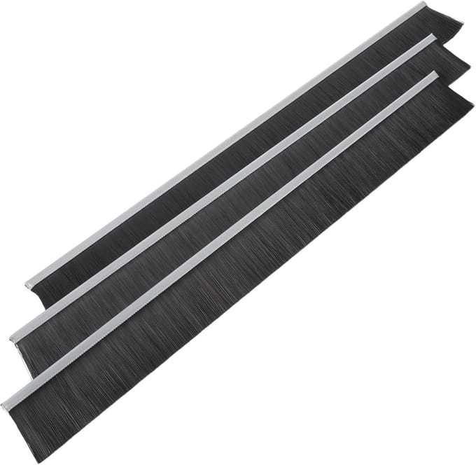 Borstelstrips Brievenbus - Tochtstrips Afdekking - Post Beschermen - Robuuste Nylon Constructie - 30x3x0.5cm - Zwart