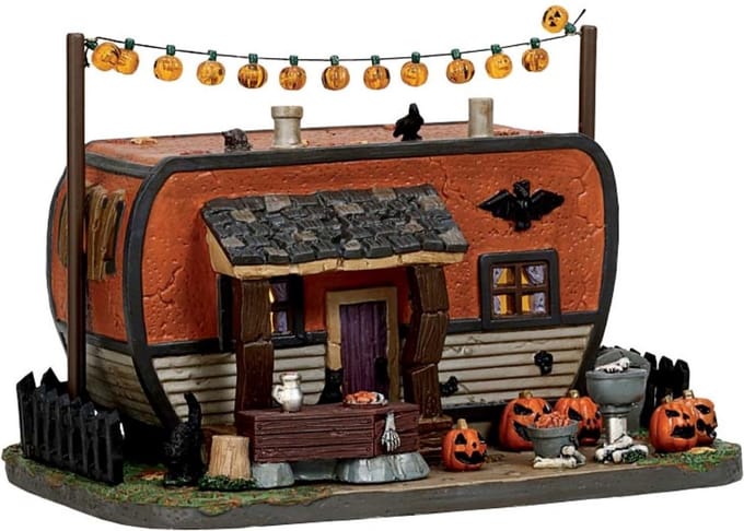 Lemax - Creepy Camper, B/o Led uit de 2017 Collectie