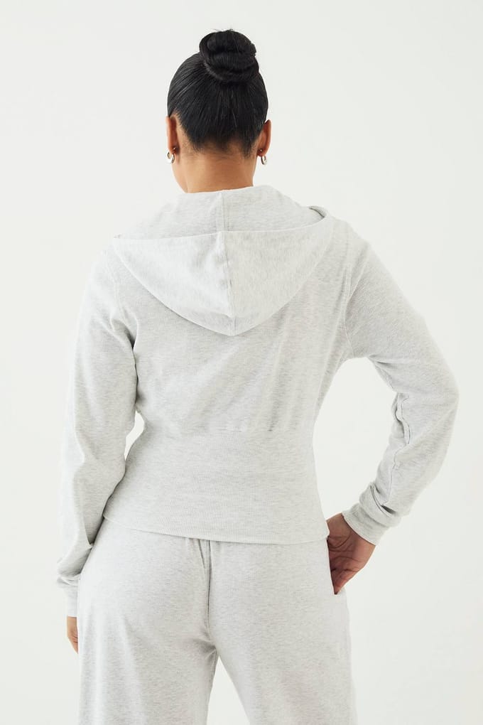 Dames Dsgn Studio Doorknoop Geribbelde Top Met Capuchon En Tailleband | Asgrijs | Maat: Medium