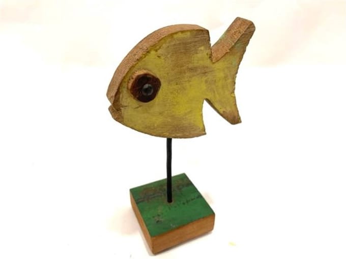 Decoratief beeld - vis op standaard - handgemaakt - H19 cm