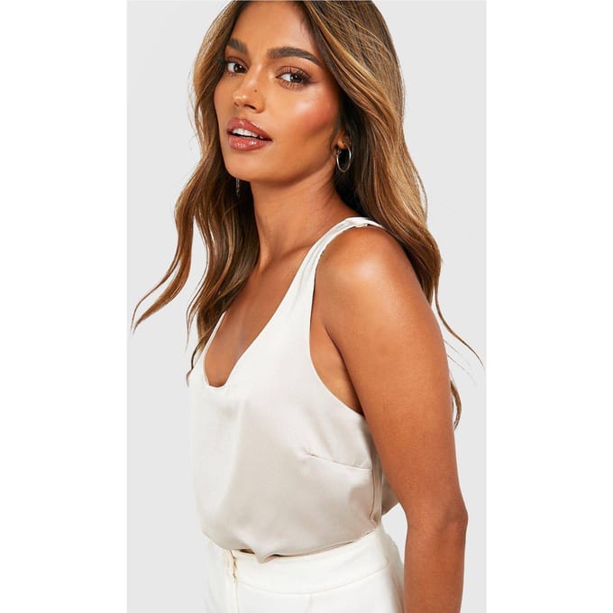 boohoo Dames Basic Satijn Cami met Scoop-hals | Oester | Maat: 36