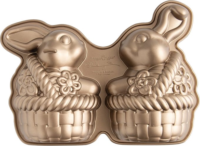 Bakvorm "Bunny in a basket" - Nordic Ware | Spring & Summer Toffee