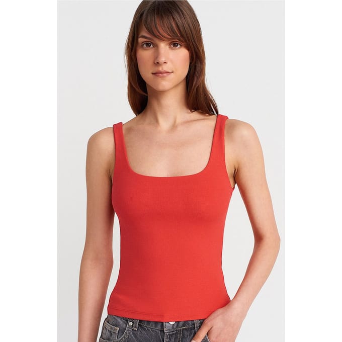 Geribbeld vierkant decolleté mouwloos blouse