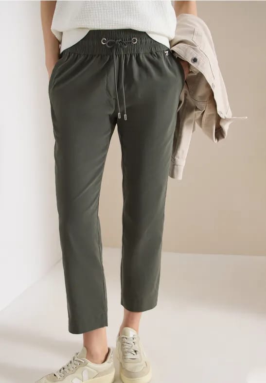 7/8 Mid Waist Slim Legs broek in casual fit