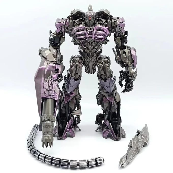 TW1028 Robot Transformable 20cm Figurine d'action Shockwave Robots Déformables Cadeau d'anniversaire 20cm gray