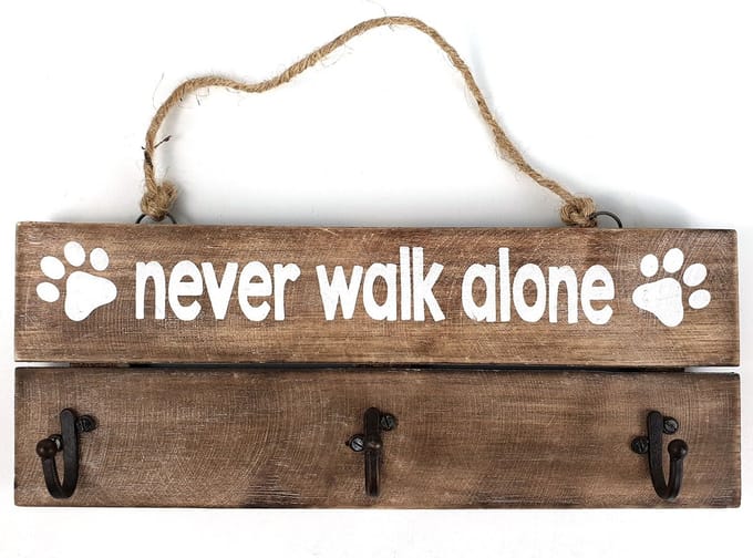 Kapstok Never walk alone