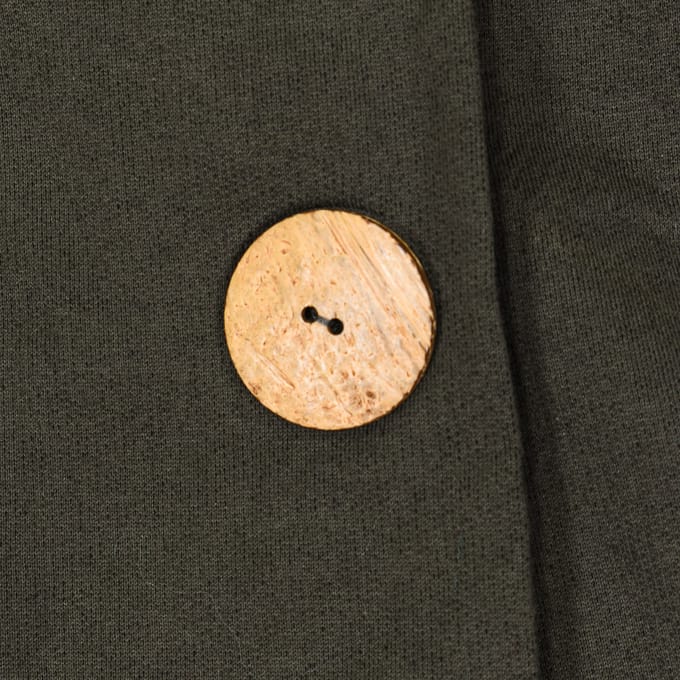Nekbeschermer met knopen van licht en ademend microvezel 61000 vrouw