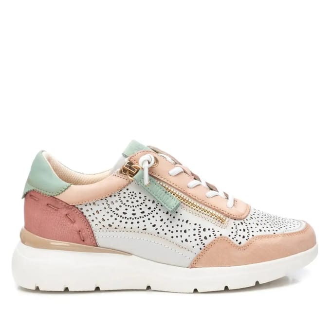 Leren dames sneakers met een zijkantrits en veters Carmela